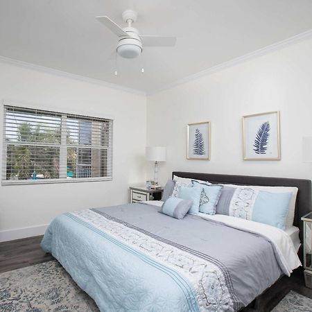 Beach Living At Plantation Village Blgs George Town Esterno foto