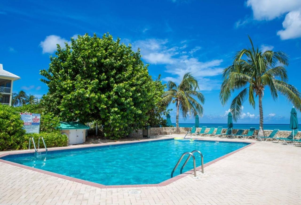 Beach Living At Plantation Village Blgs George Town Esterno foto